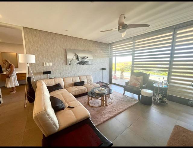 2 BEDROOM APARTMENT FOR SALE IN SHEFFIELD BEACH